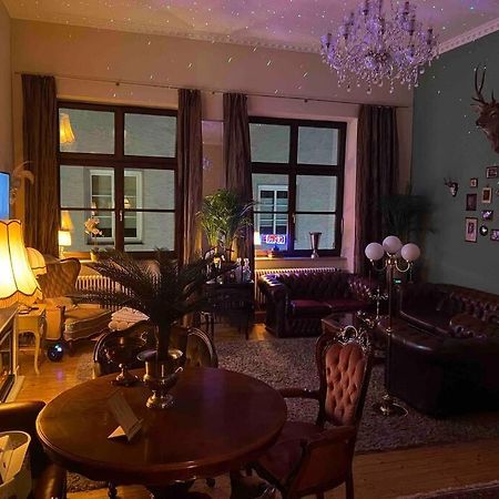 Wunderschones Herrenzimmer/Loft In Der Innenstadt アウグスブルク エクステリア 写真